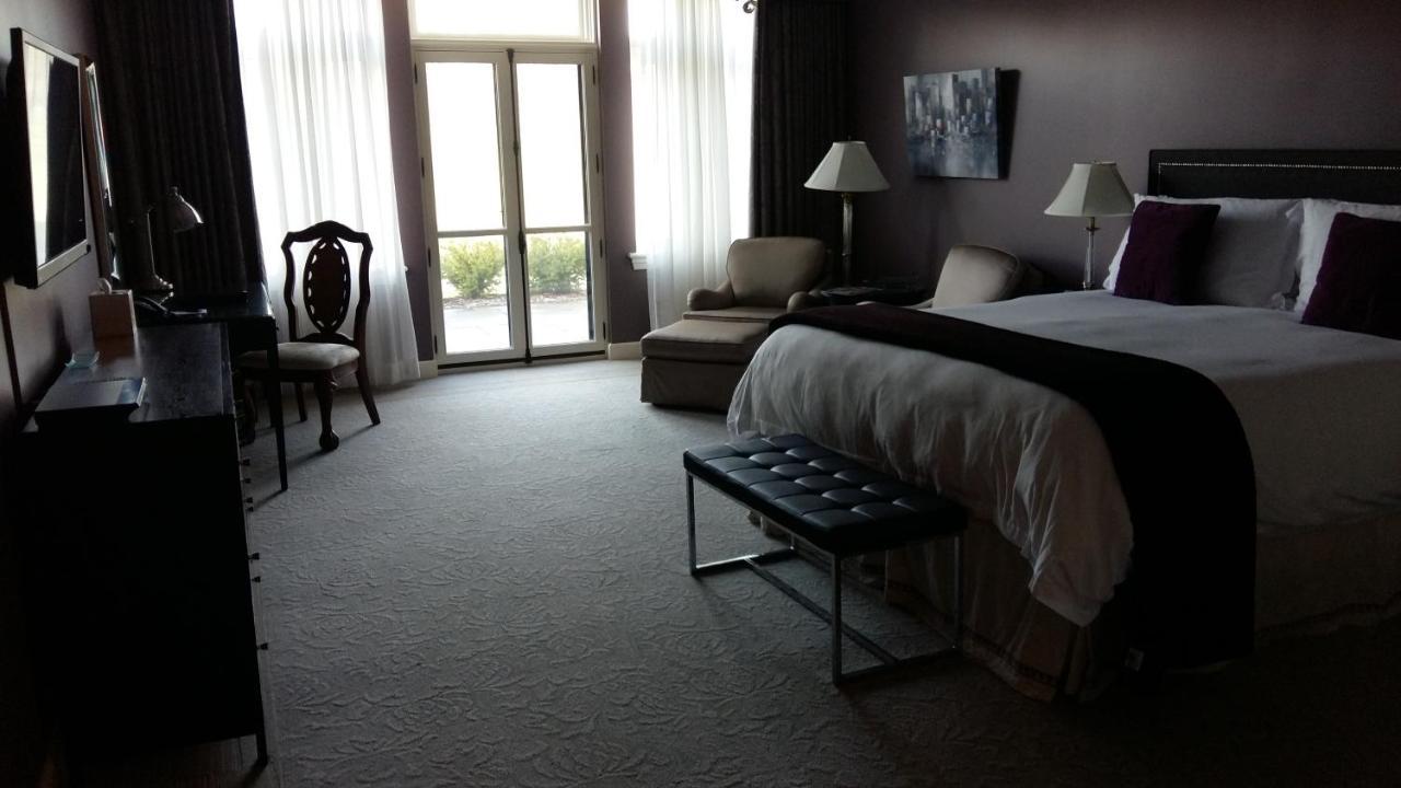 HOTEL BRUCE | ⋆⋆⋆⋆ | STRATFORD, CANADA | SEASON DEALS FROM $377